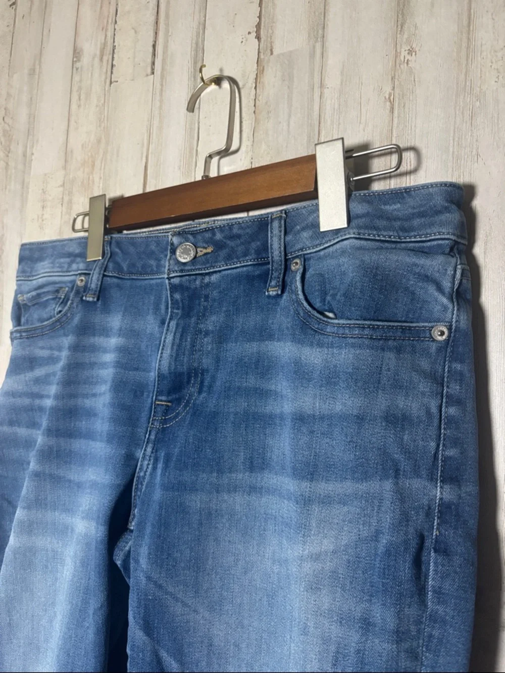 Lucky Brand Light Blue Denim Jeans with Leather Patch